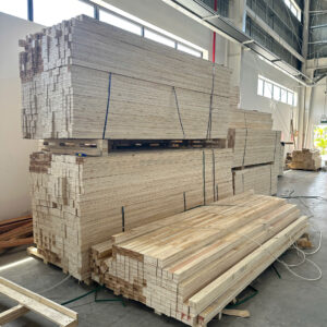 LVL ( Laminated Veneer Lumber)